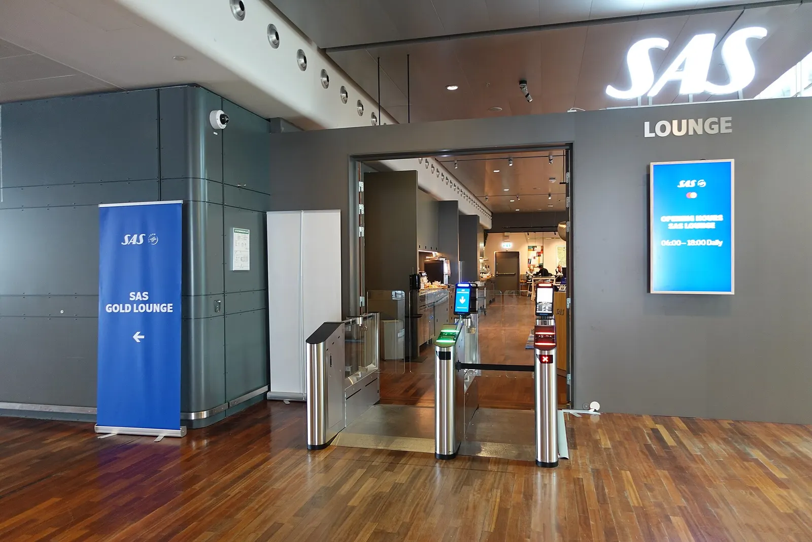 SAS lounge by Mastercard, Arlanda. Entrén.