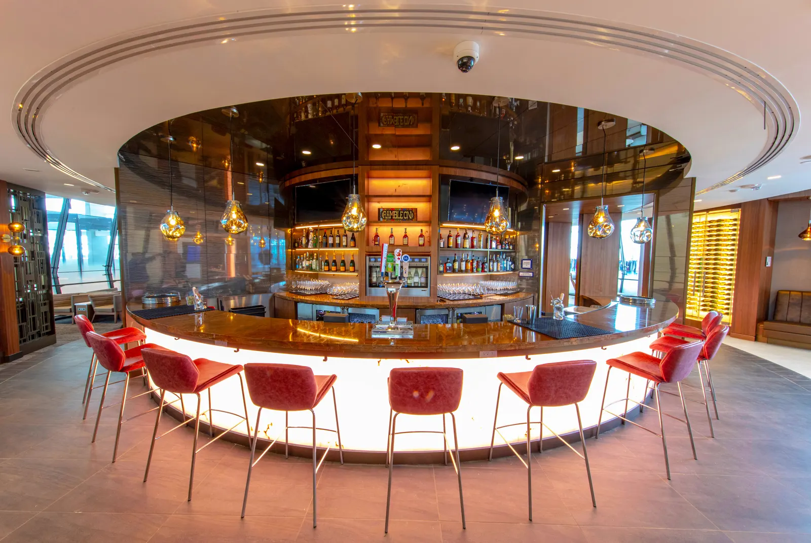 Bar area in the Delta Sky Club at Austin-Bergstrom International Airport (AUS).