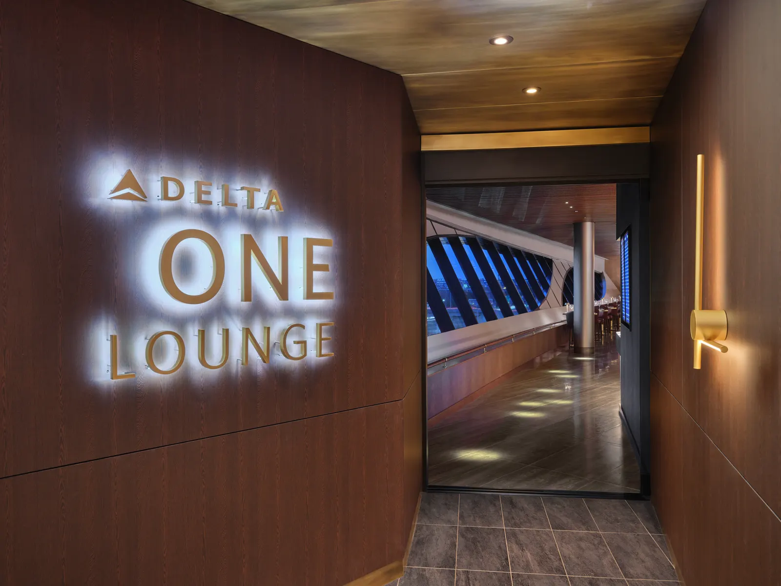Entryway into the Delta One Lounge at Boston Logan (BOS).