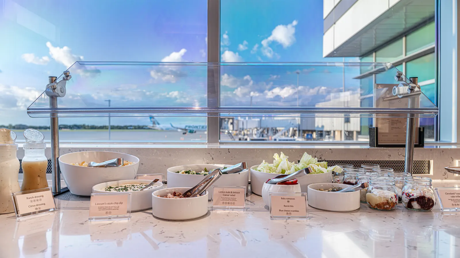 Food buffet in The Club at Cleveland Hopkins (CLE).