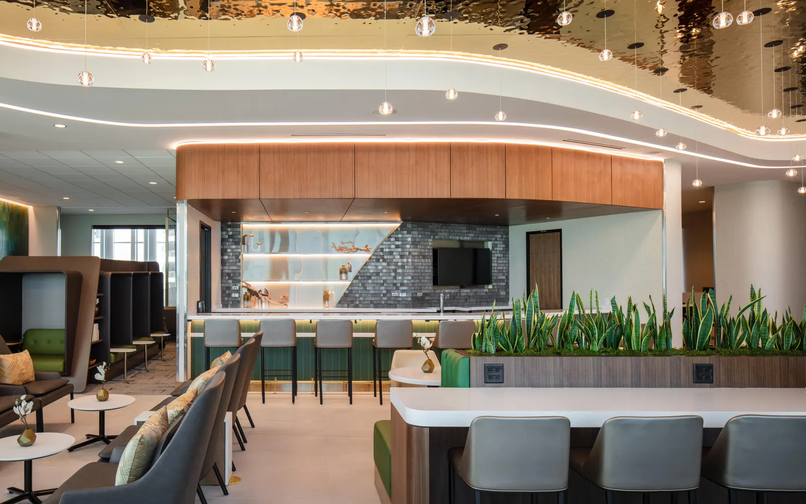 Bar area in The Club at Charlotte Douglas (CLT).