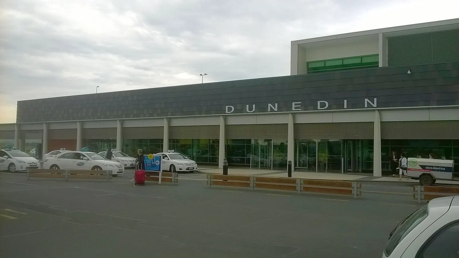 Dunedin Airport terminal building in 2014