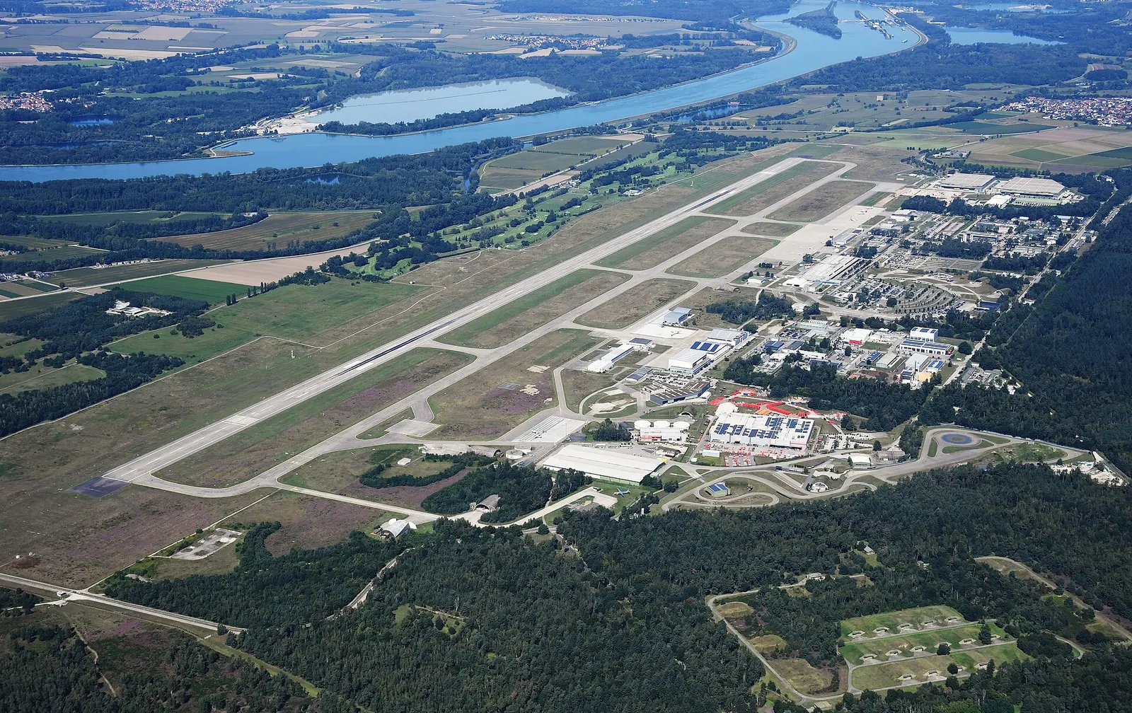 Aerial image of the Karlsruhe/Baden-Baden airport
