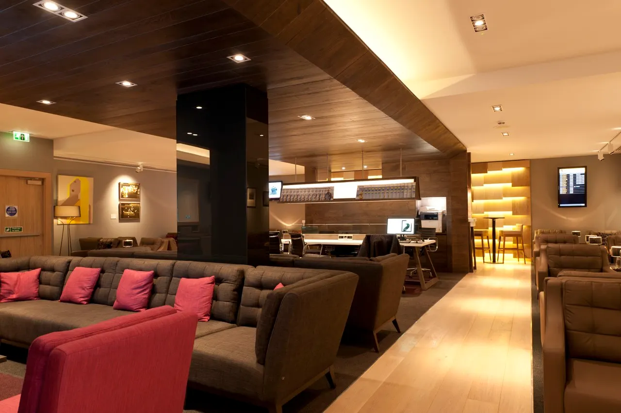 Seating area inside the British Airways Glasgow lounge.