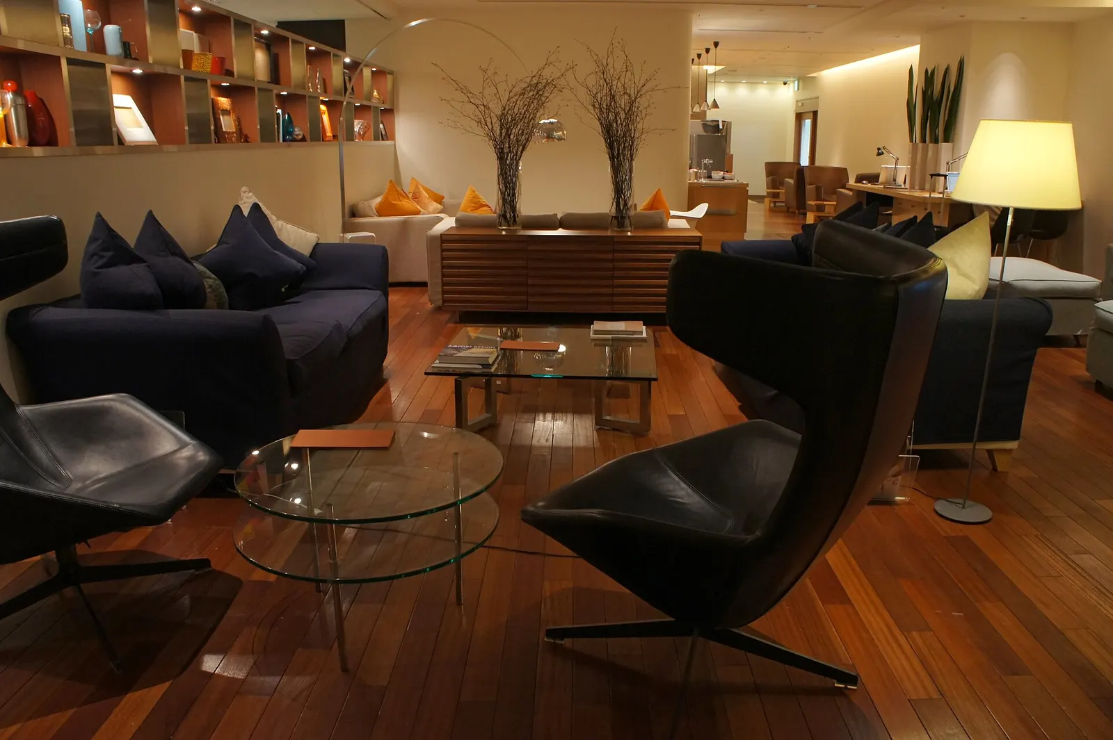 Interior view of the KANKU Lounge Club Lounge at Kansai International Airport.