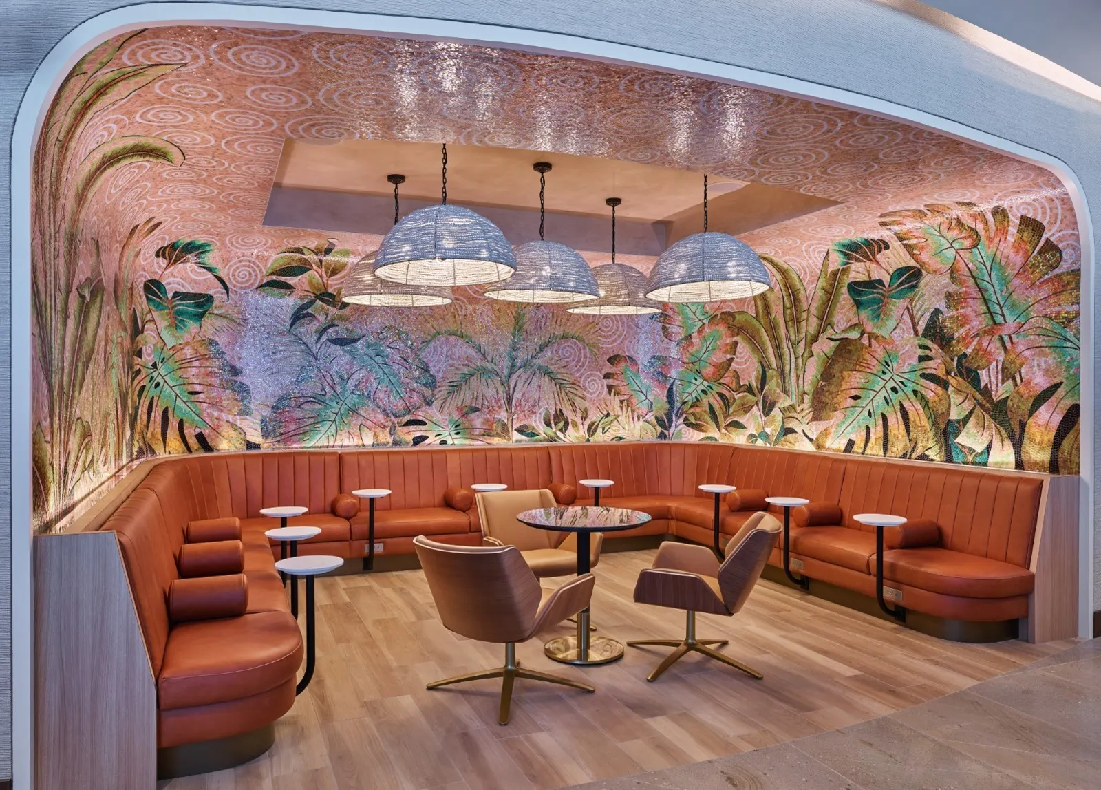 Wide interior overview of the Delta Sky Club at Los Angeles Terminal 3 (LAX).
