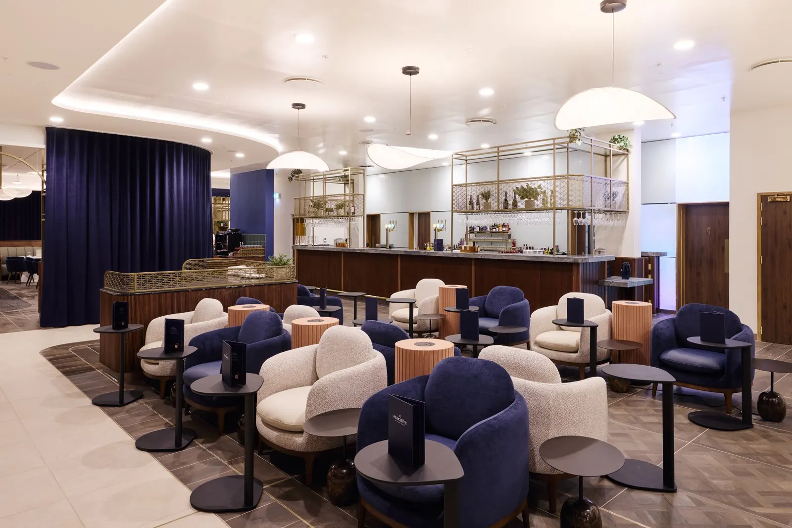 Bar counter in The Executive by Escape Lounges at Manchester Airport Terminal 2 (MAN).