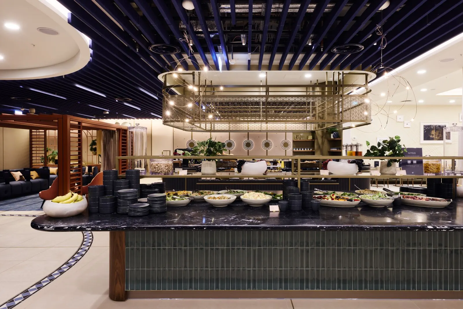 Dining area in The Executive by Escape Lounges at Manchester Airport Terminal 2 (MAN).