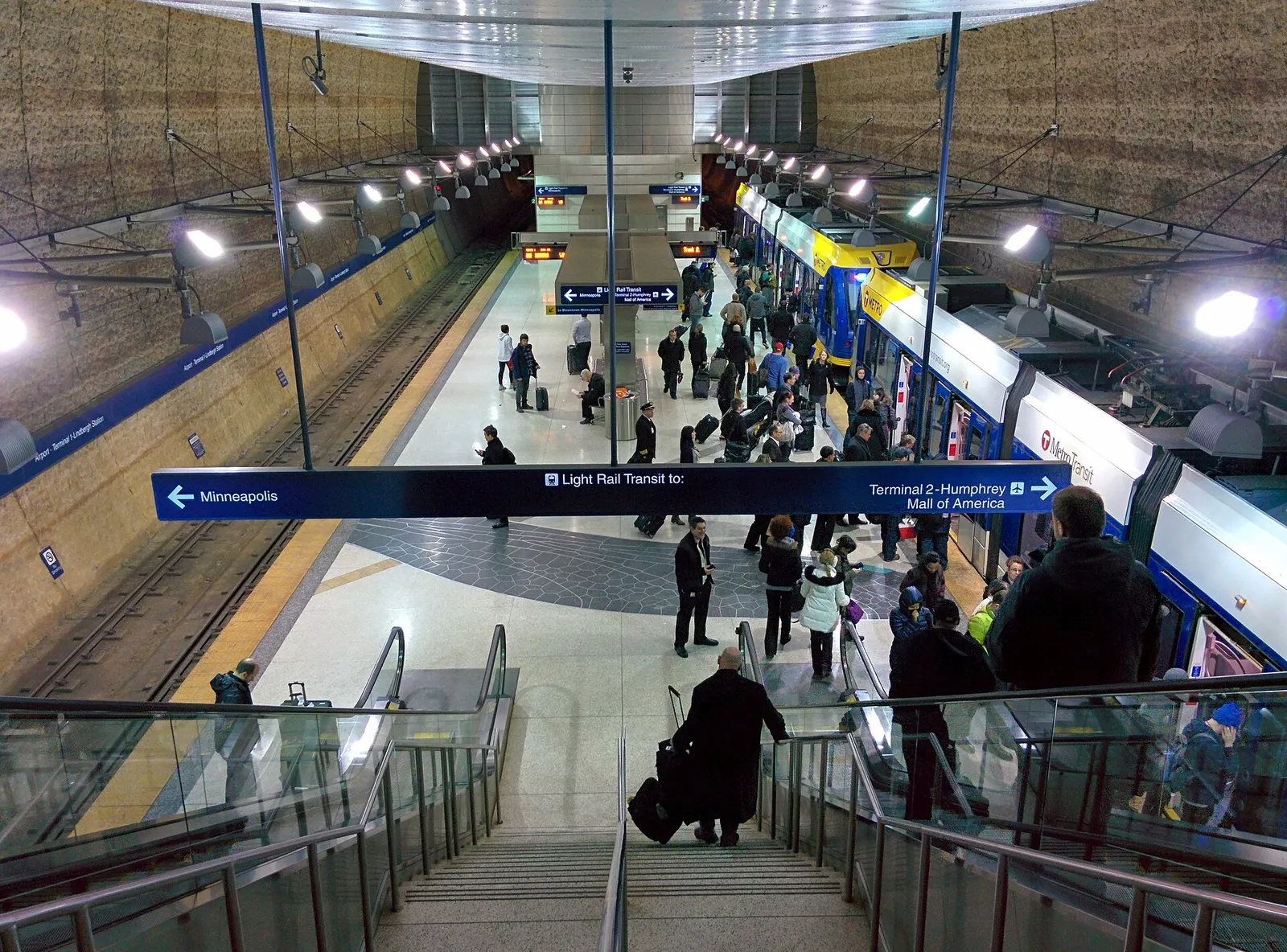 Minneapolis-Saint Paul International Airport - METRO Blue Line