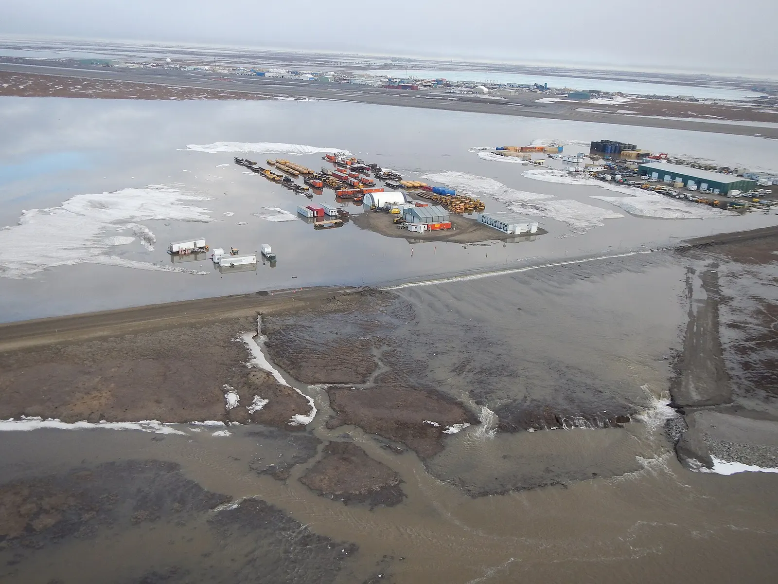 Deadhorse Airport looking northwest, 20 May 2015. Alaska DOT&PF photo.
