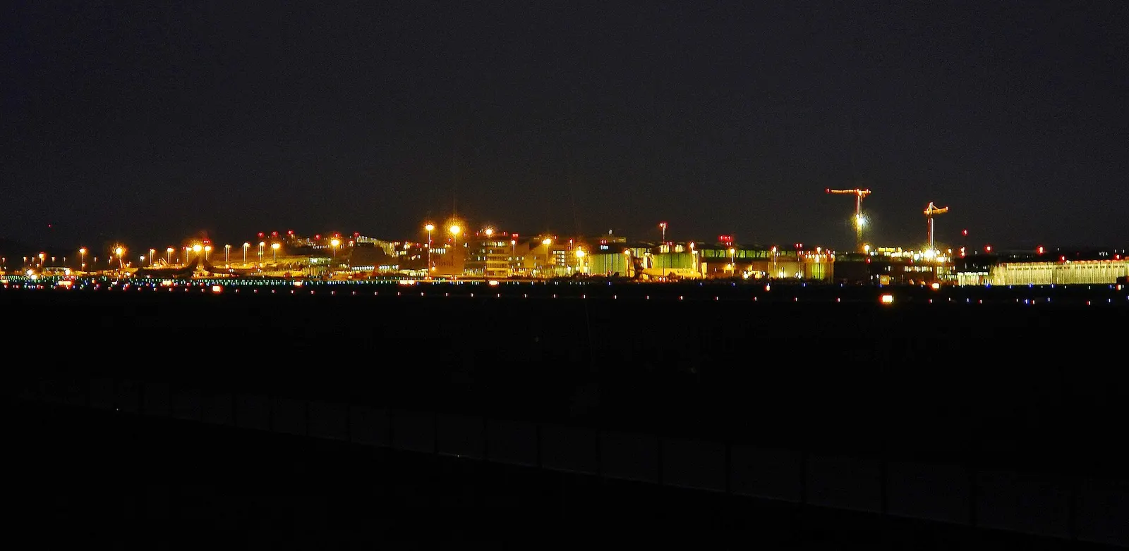 Manfred Rommel Airport , Flughafen Stuttgart