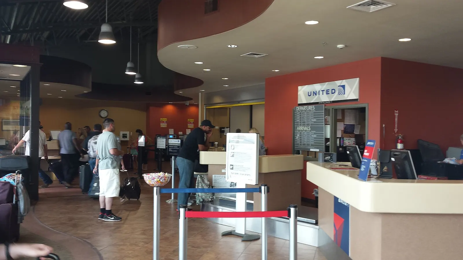 Historic July 2015 United check-in hall at closed Sloulin Field International Airport (ISN / KISN) in Williston, North Dakota.